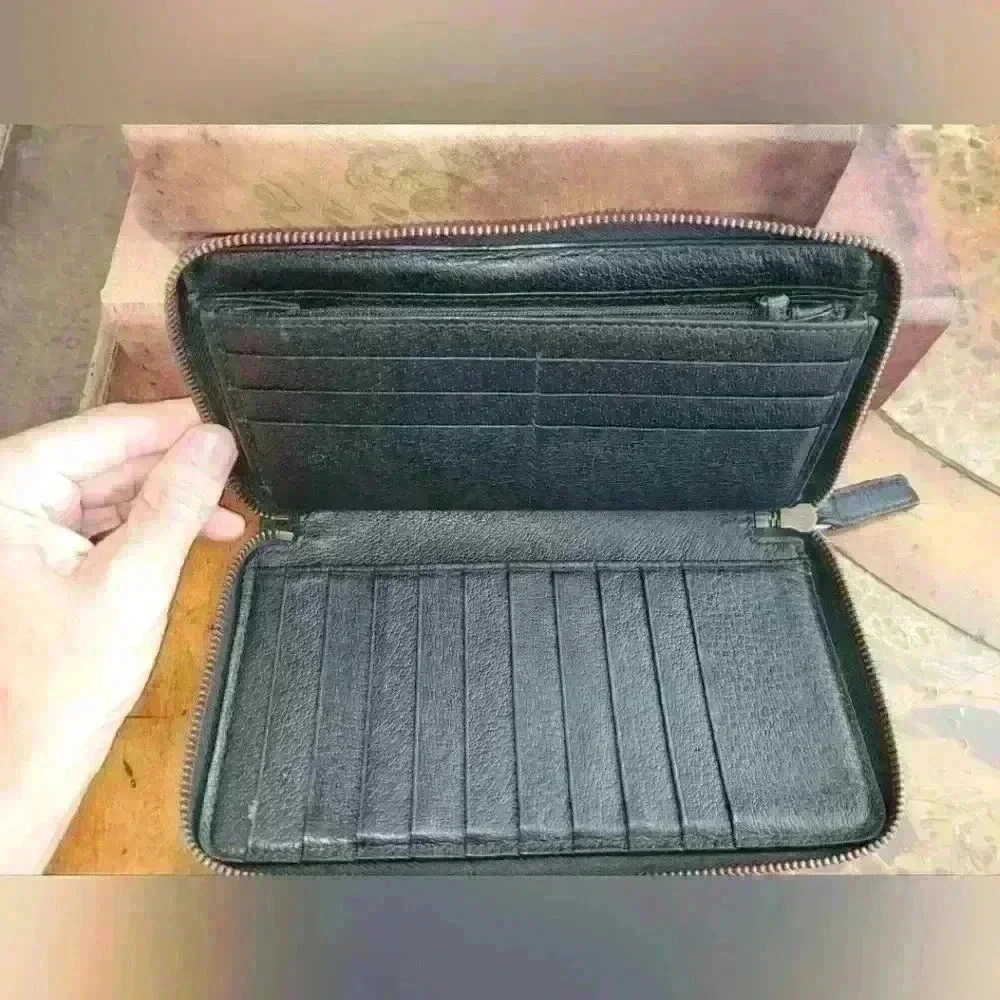 Gucci bumblebee international wallet - Picture 9 of 9